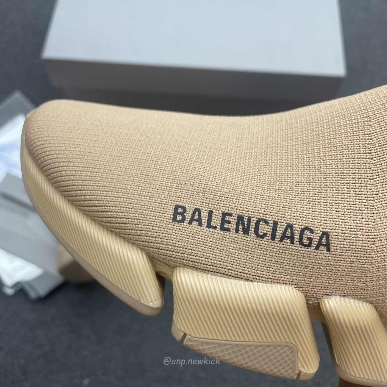 Balenciaga Speed 2.0 Beige Knit Sole Sock Sneakers (5) - newkick.vip